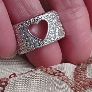 Size 6 heart ring 925 Sterling labculture Diamond Haloed around the heart.